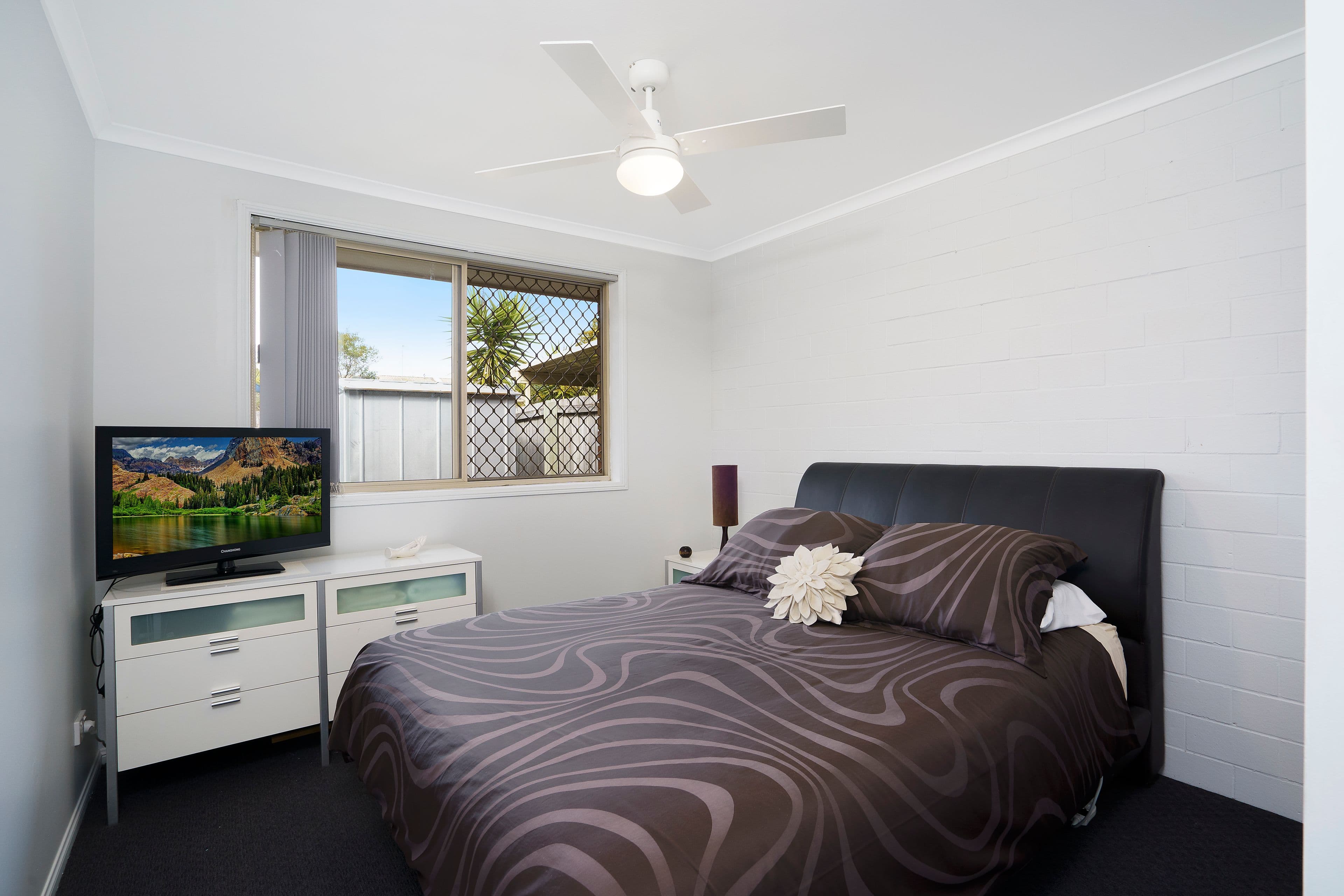 81 Olsen Avenue, Labrador QLD 4215, Labrador - Thumbnail 7