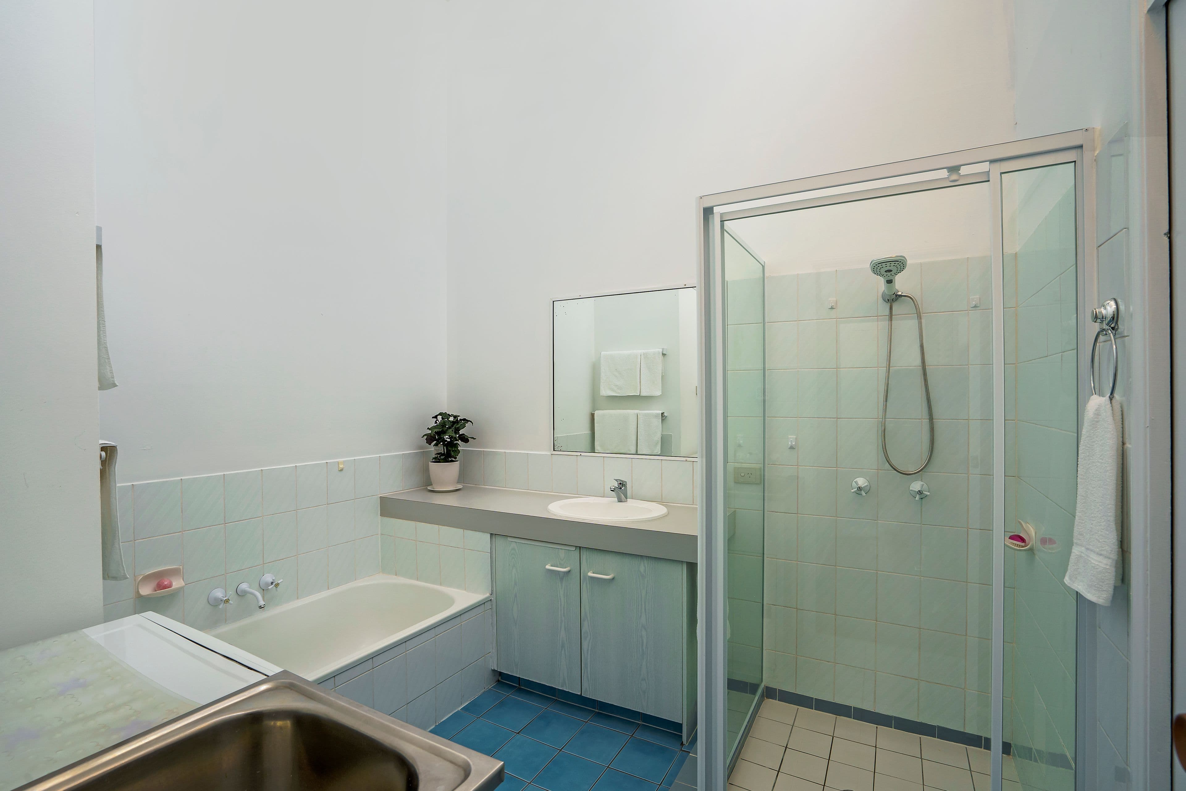 81 Olsen Avenue, Labrador QLD 4215, Labrador - Thumbnail 8