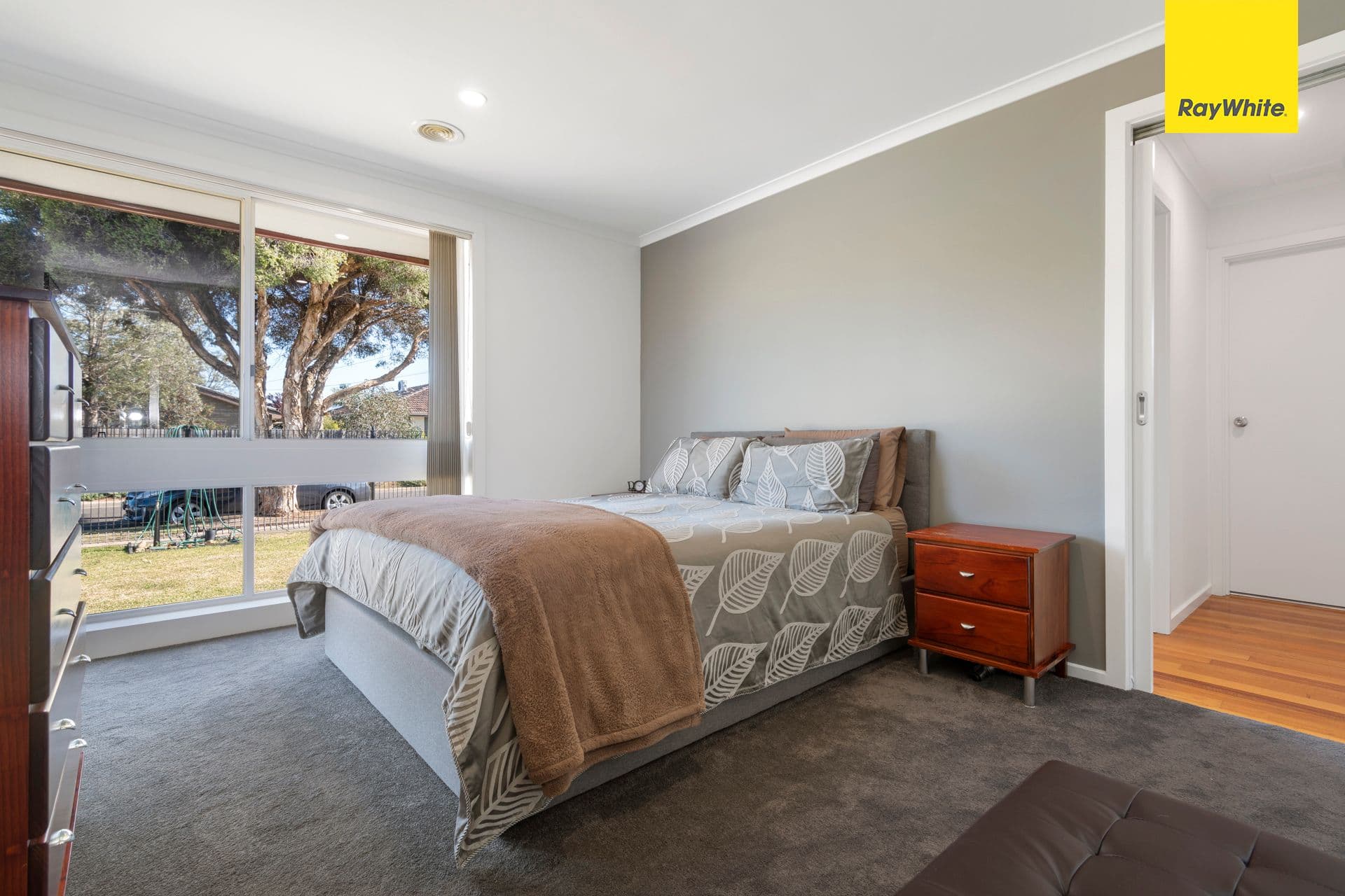 30 Leggatt Street, Melton South VIC 3338, Melton South - Thumbnail 3