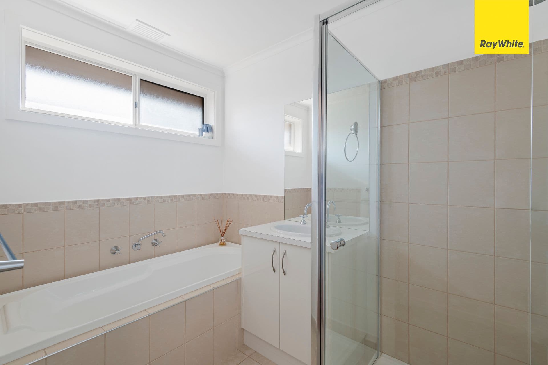 30 Leggatt Street, Melton South VIC 3338, Melton South - Thumbnail 4
