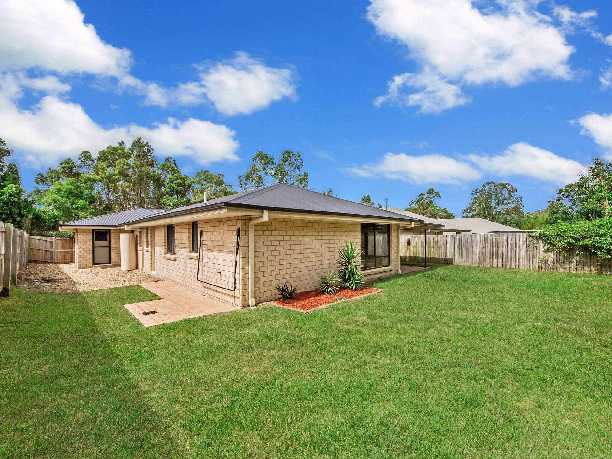 11 Craigs Way, Maudsland QLD 4210, Maudsland - Thumbnail 3