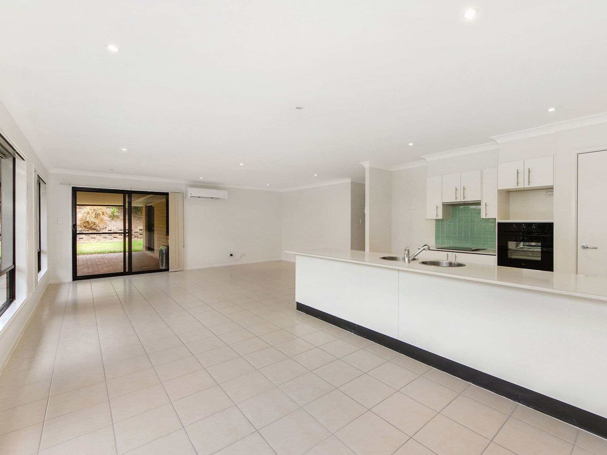 11 Craigs Way, Maudsland QLD 4210, Maudsland - Thumbnail 6
