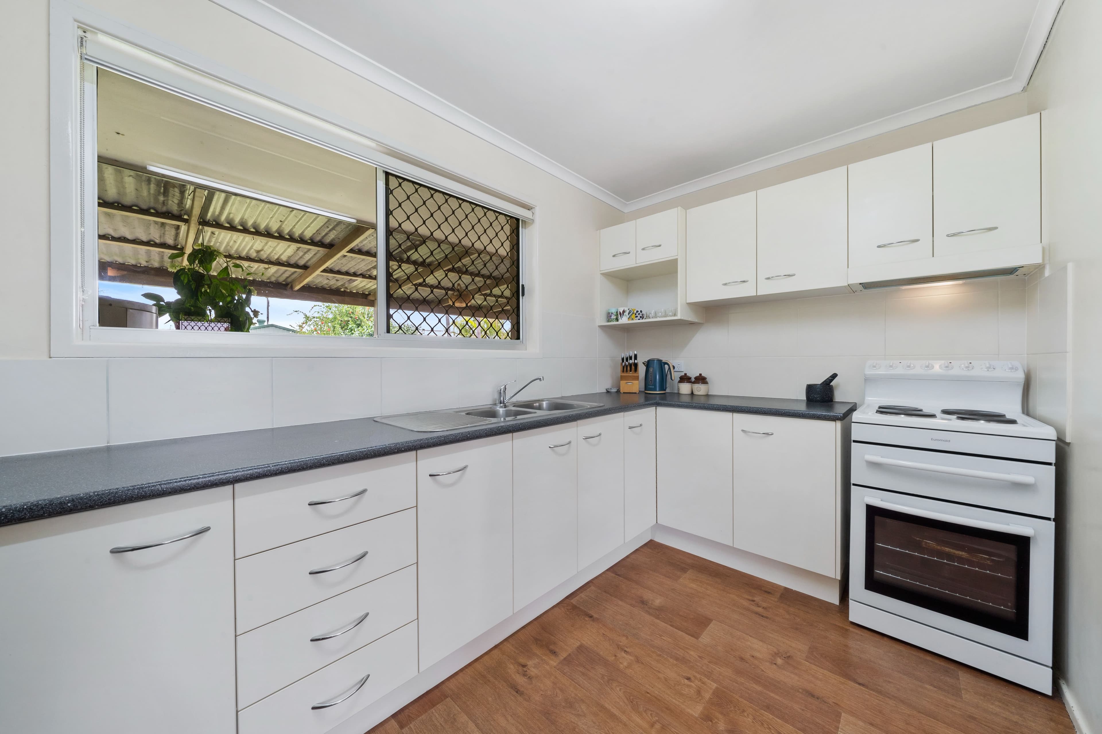 14 Baradine Street, Mount Warren Park QLD 4207, Mount Warren Park - Thumbnail 7