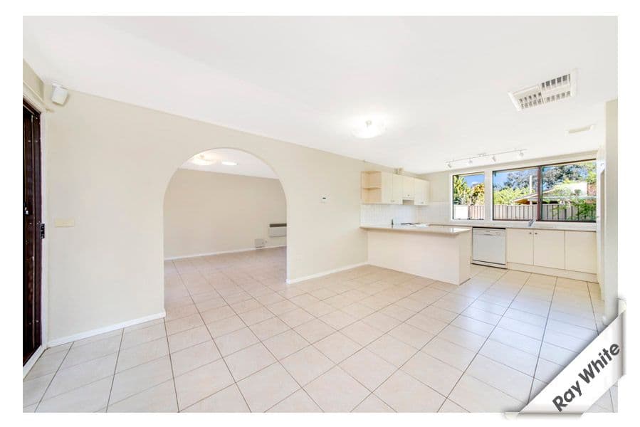 18 Napthali Close, Charnwood ACT 2615, Charnwood - Thumbnail 4