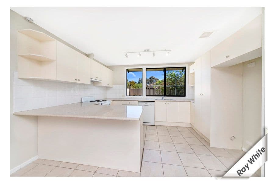 18 Napthali Close, Charnwood ACT 2615, Charnwood - Thumbnail 5