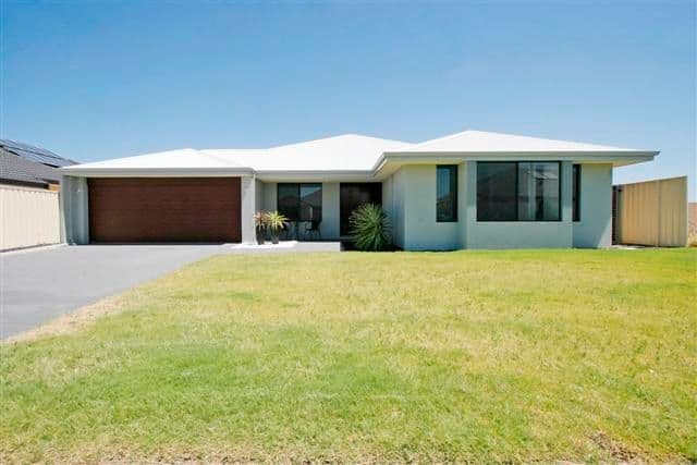 32 Glasgow Way, SEVILLE GROVE WA 6112, Seville Grove - Image 1
