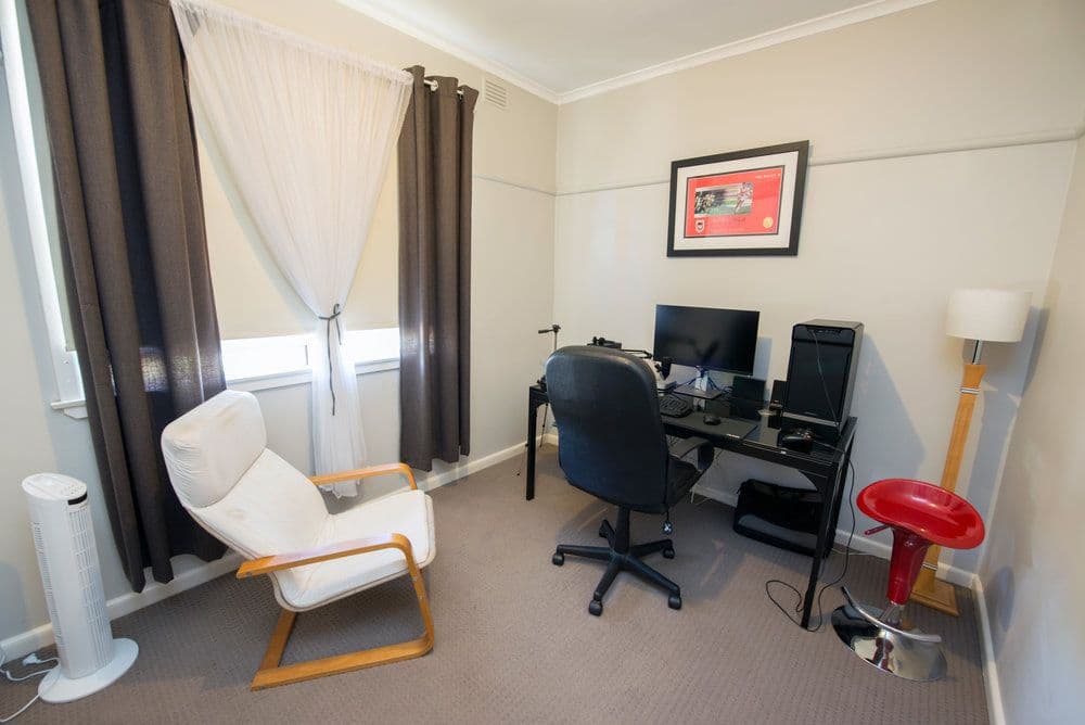 1 Mulbar Street, Swan Hill VIC 3585, Swan Hill - Thumbnail 6