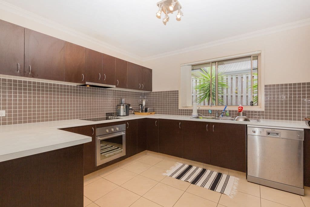 6 Argus Place, Pacific Pines QLD 4211, Pacific Pines - Thumbnail 3