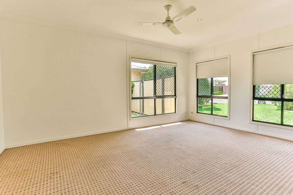 17 Glovar Street, Emerald QLD 4720, Emerald - Thumbnail 8