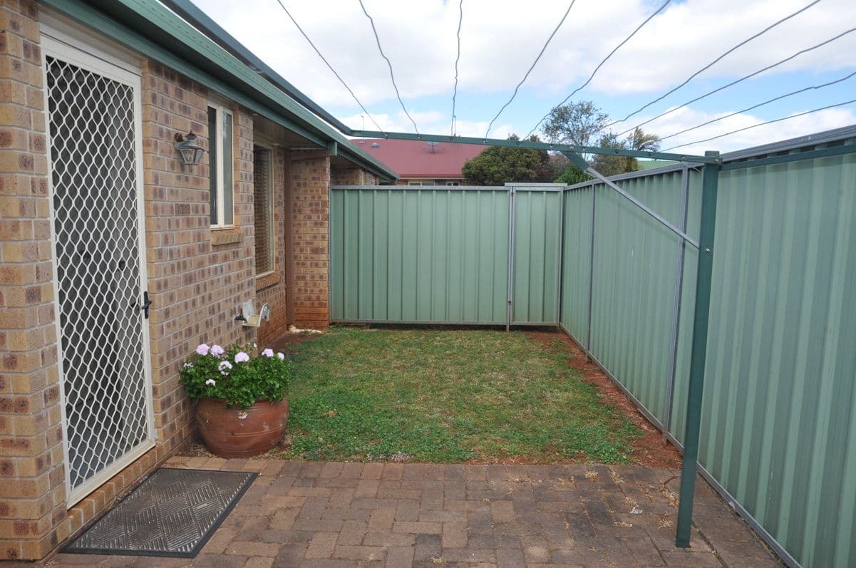 242 Spring Street, KEARNEYS SPRING QLD 4350, Kearneys Spring - Thumbnail 6