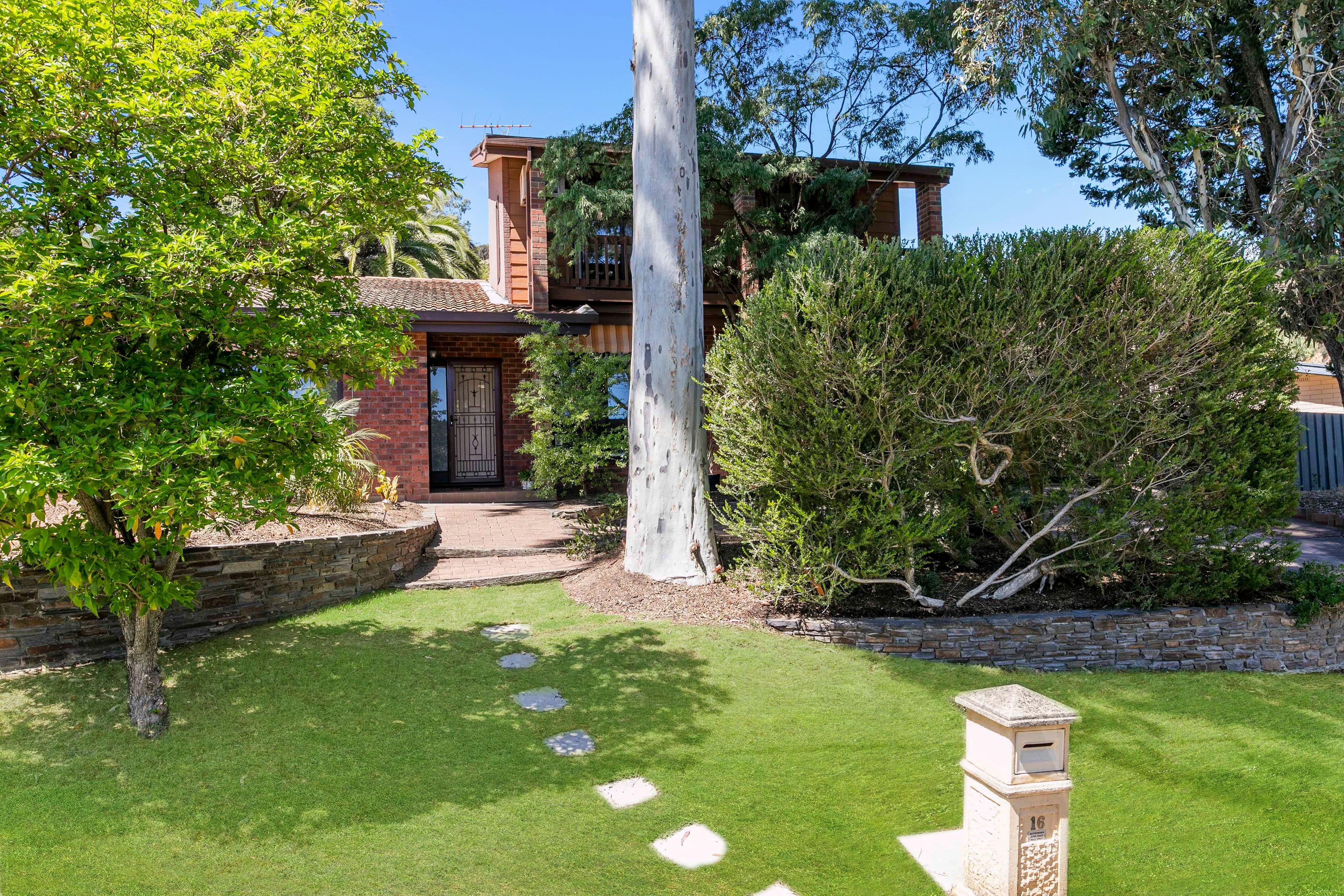 16 Dennis Grove, Vista SA 5091, Vista - Image 1