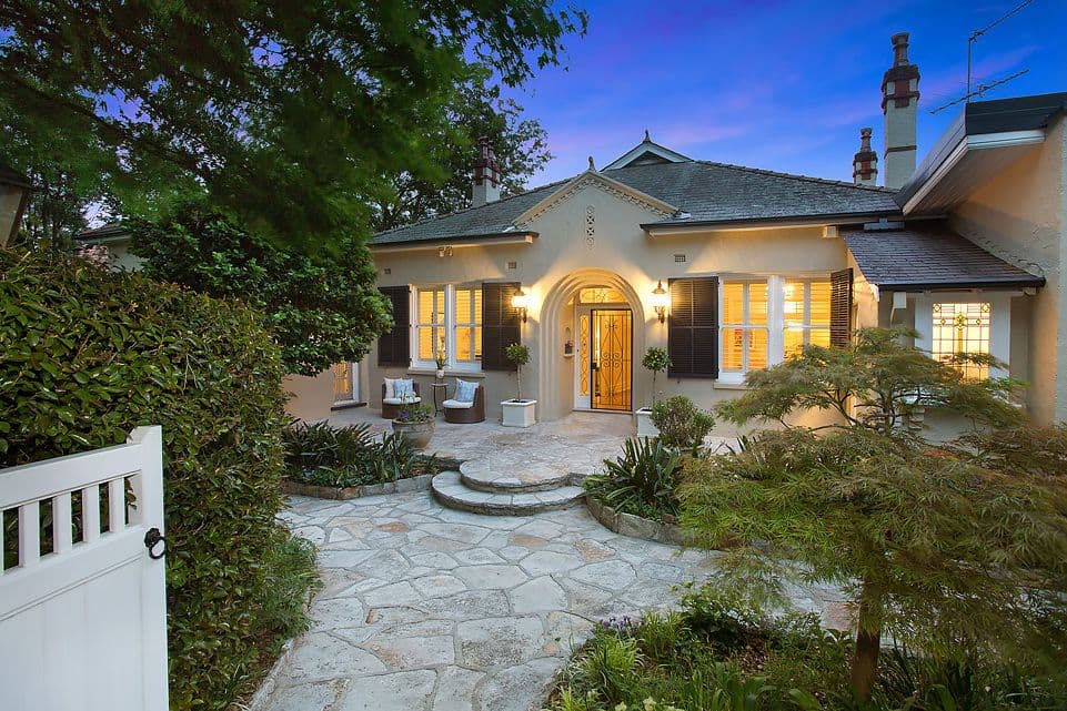 4 Burns Road, Wahroonga - Thumbnail 2