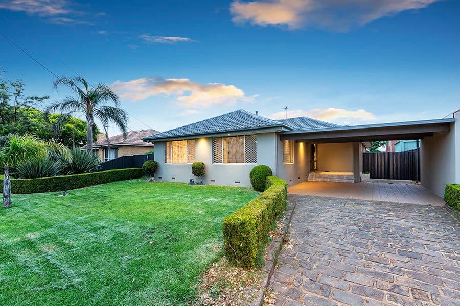 6 Chandler Street, Werribee South VIC 3030, Werribee South - Thumbnail 2
