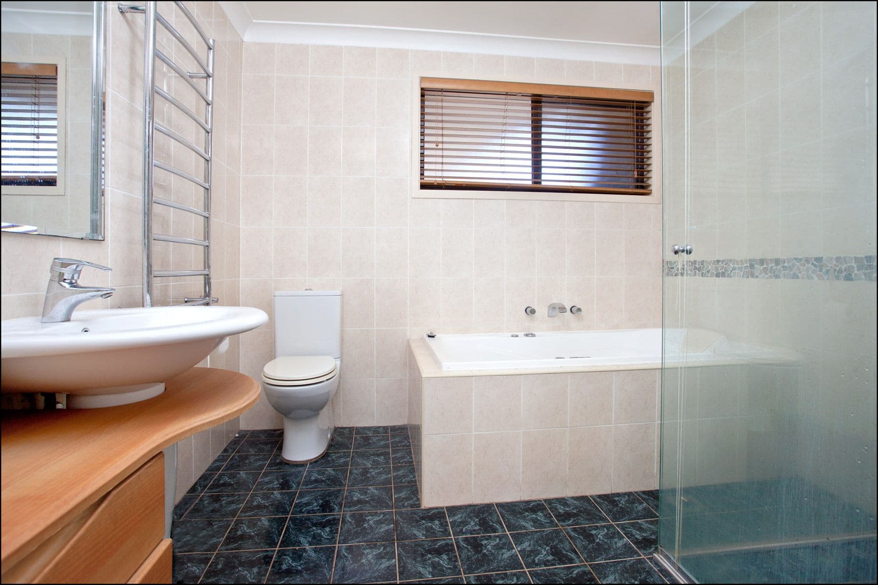 19 Snailham Crescent, SOUTH WINDSOR NSW 2756, South Windsor - Thumbnail 5