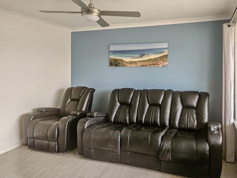 10 Cardwell Gardens, Dongara WA 6525, Dongara - Thumbnail 8