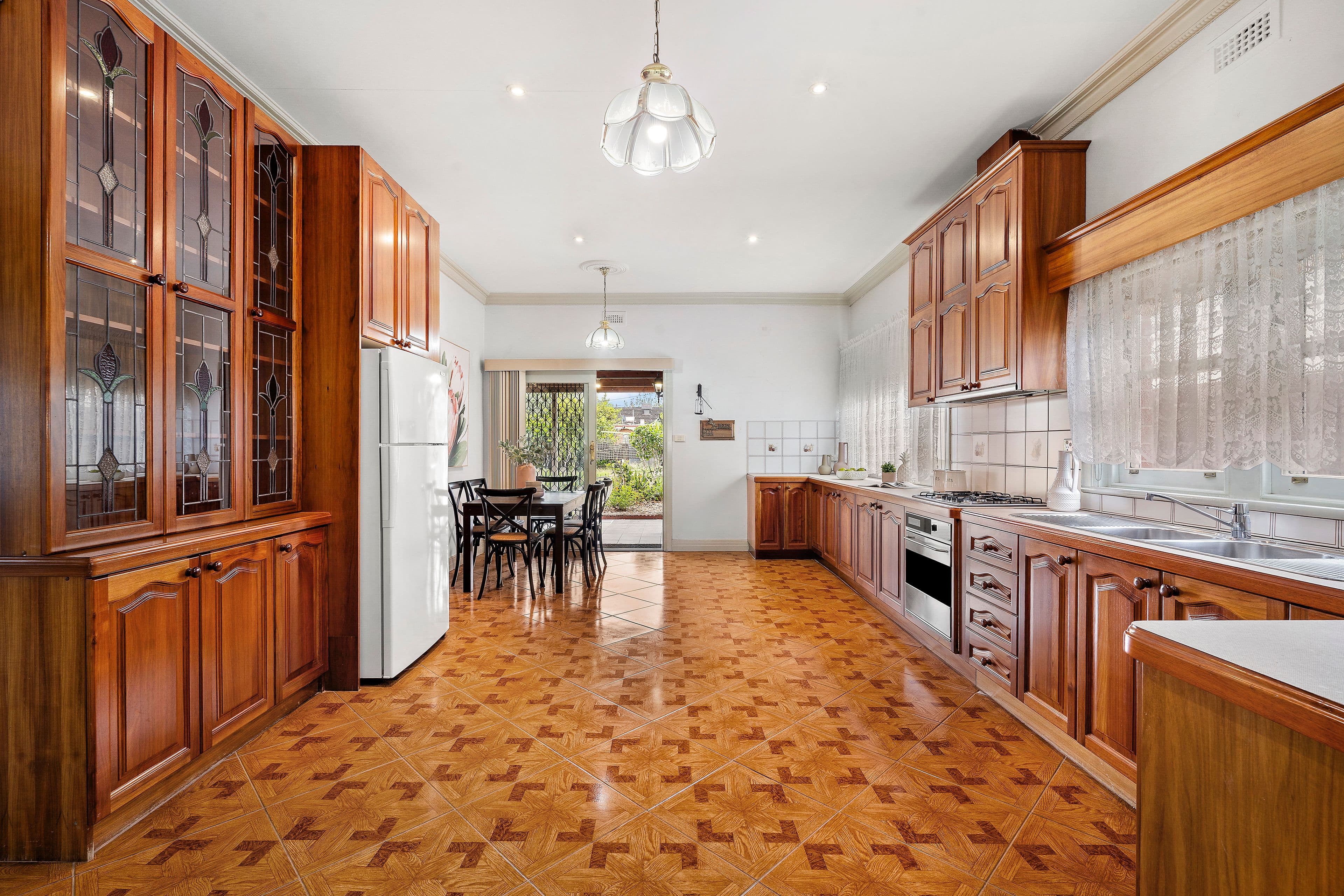 35 Willesden Road, Hughesdale VIC 3166, Hughesdale - Thumbnail 3