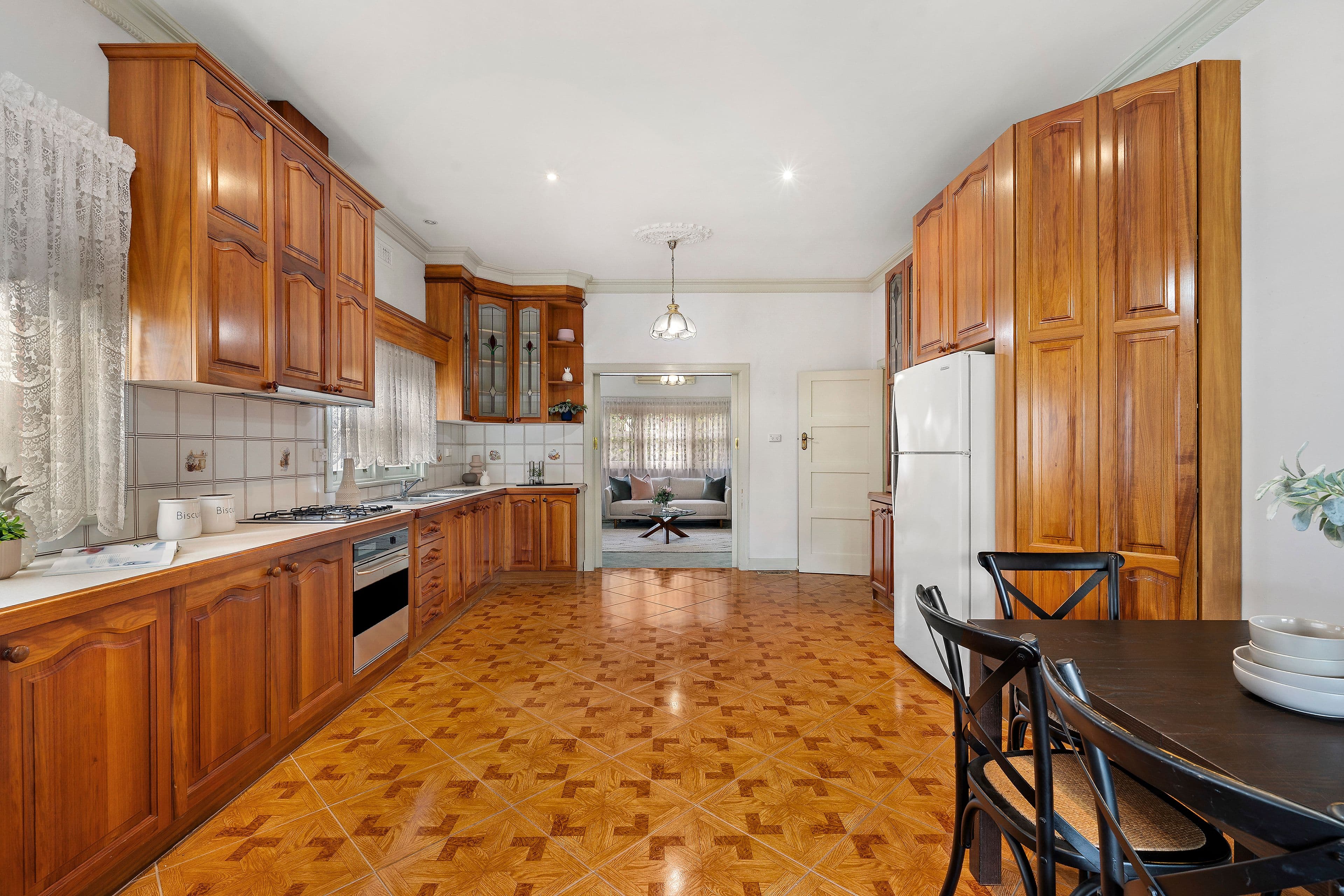 35 Willesden Road, Hughesdale VIC 3166, Hughesdale - Thumbnail 4