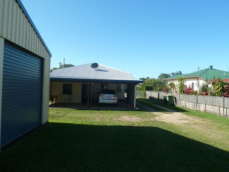 9 Adrian Street, WEST MACKAY QLD 4740, West Mackay - Thumbnail 4