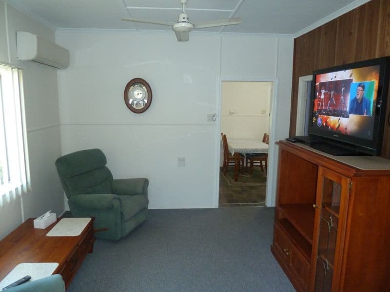 9 Adrian Street, WEST MACKAY QLD 4740, West Mackay - Thumbnail 8