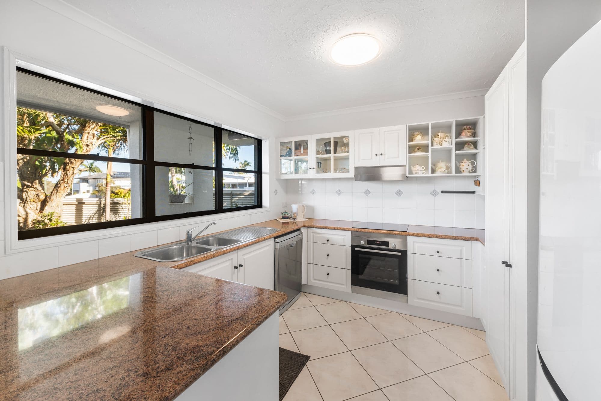 48 Lawrence Street, Mooloolaba QLD 4557, Mooloolaba - Thumbnail 7
