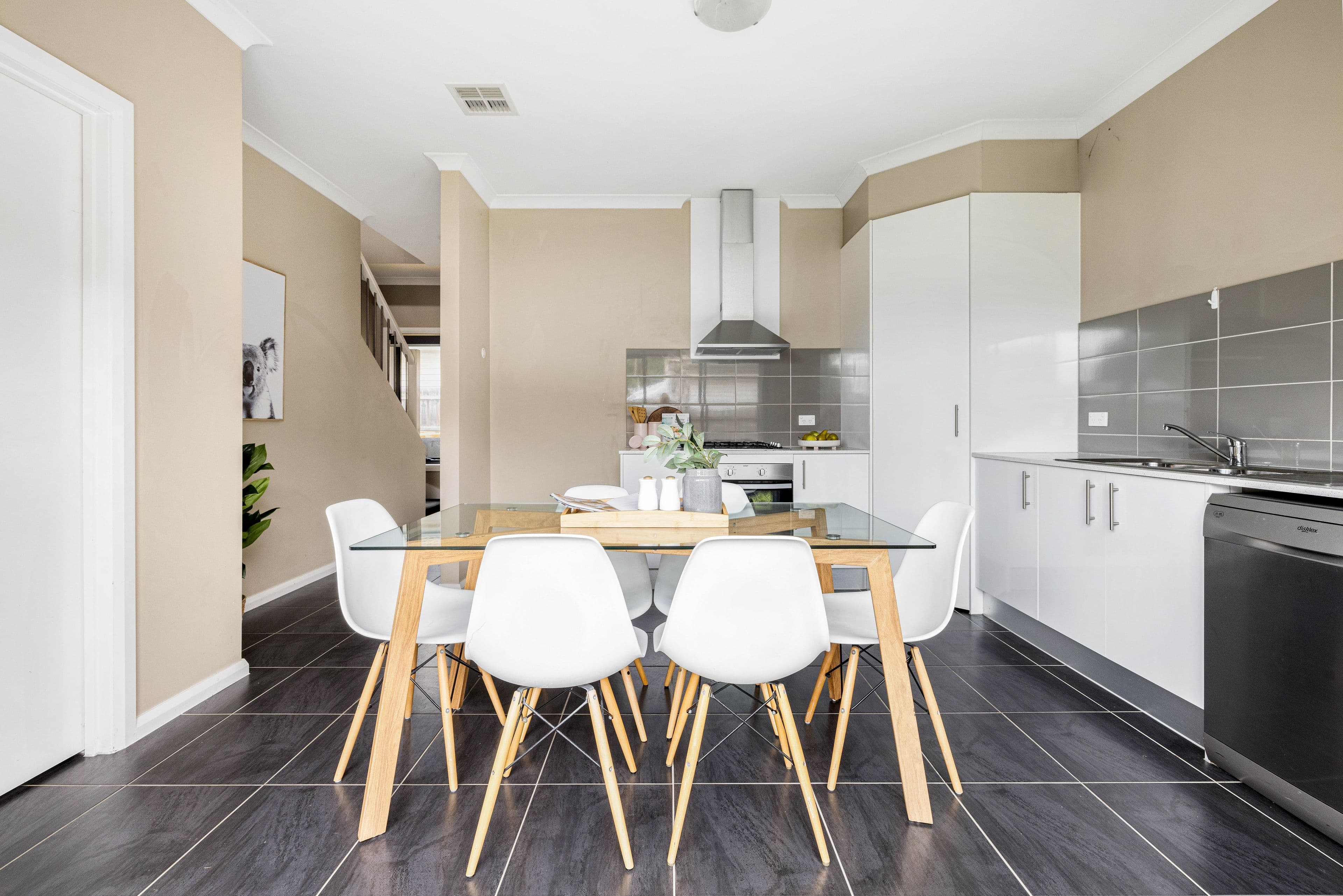 21 Stanley Street, Glenroy VIC 3046, Glenroy - Thumbnail 4