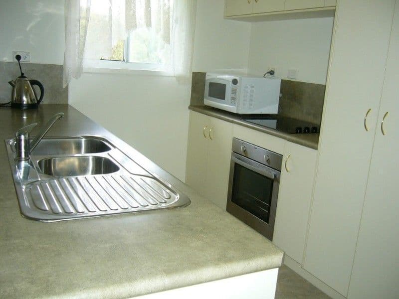 16 Spowart Road, MOUNT CHALMERS QLD 4702, Mount Chalmers - Thumbnail 2