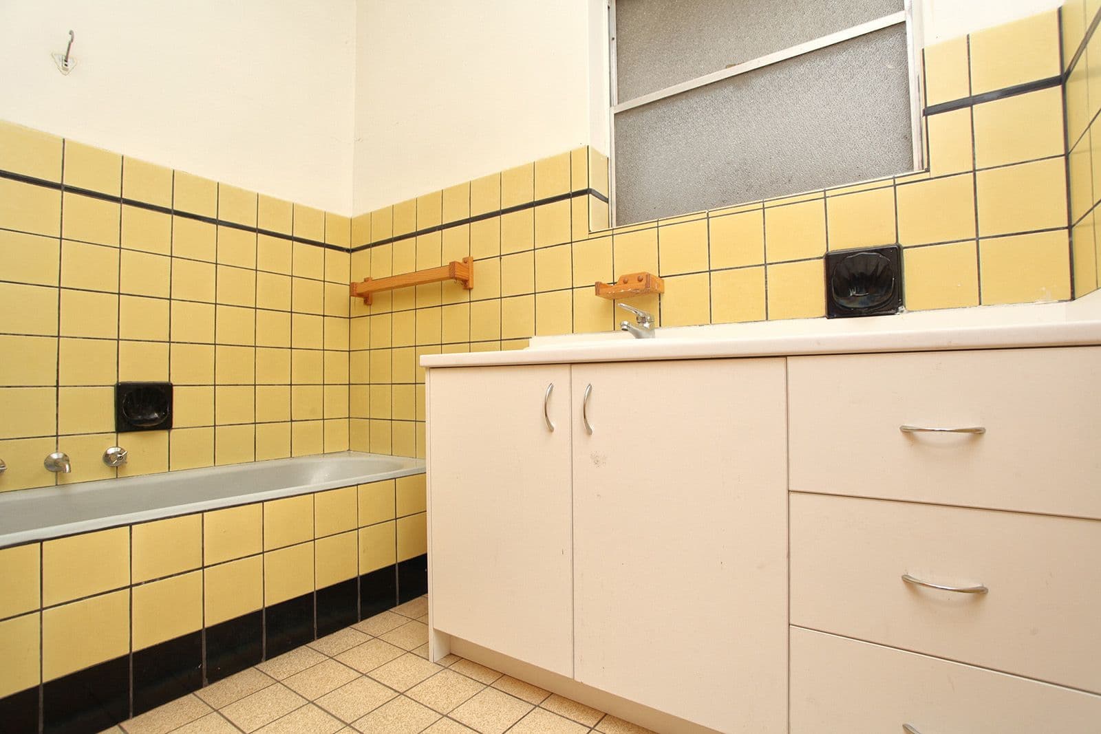 13 Grandview Grove, BAYSWATER VIC 3153, Bayswater - Thumbnail 7