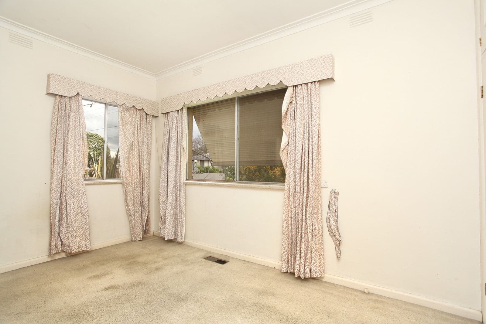 13 Grandview Grove, BAYSWATER VIC 3153, Bayswater - Thumbnail 8