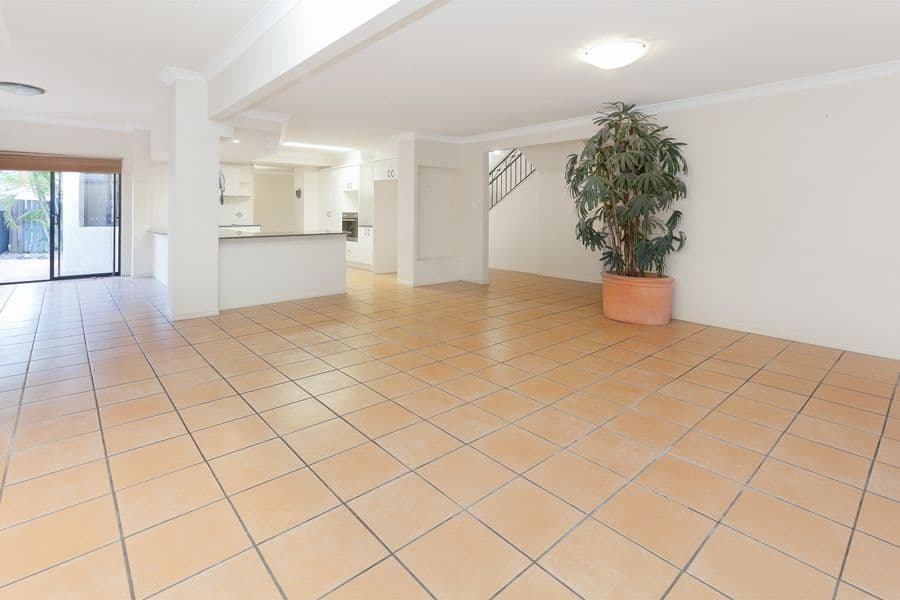 6 Cowell Street, CARINDALE QLD 4152, Carindale - Thumbnail 7