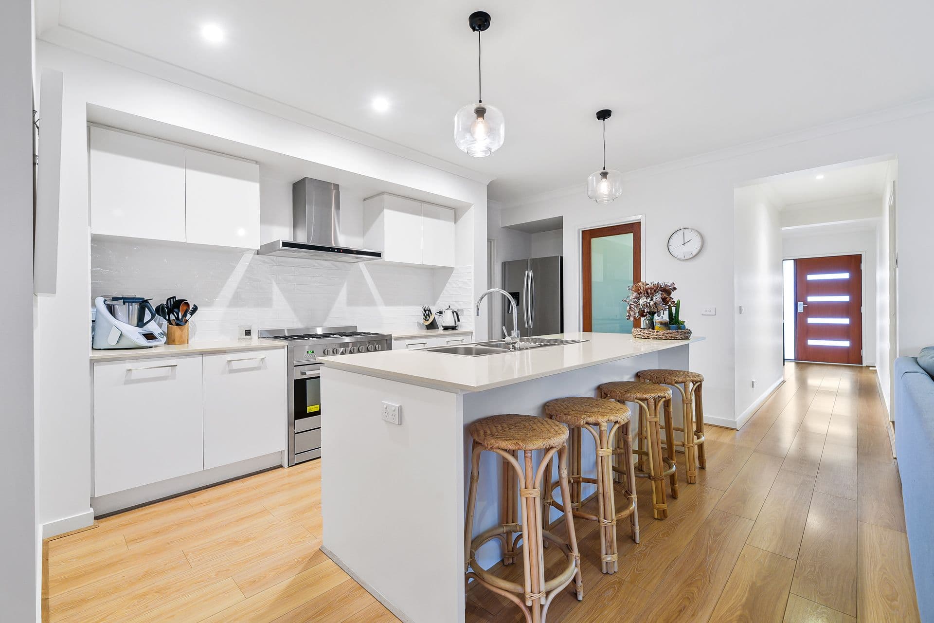 10 Westphalian Rise, Clyde North VIC 3978, Clyde North - Thumbnail 2