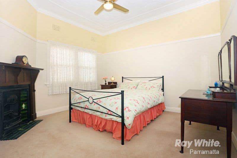 17 Irving Street, Parramatta NSW 2150, Parramatta - Thumbnail 2