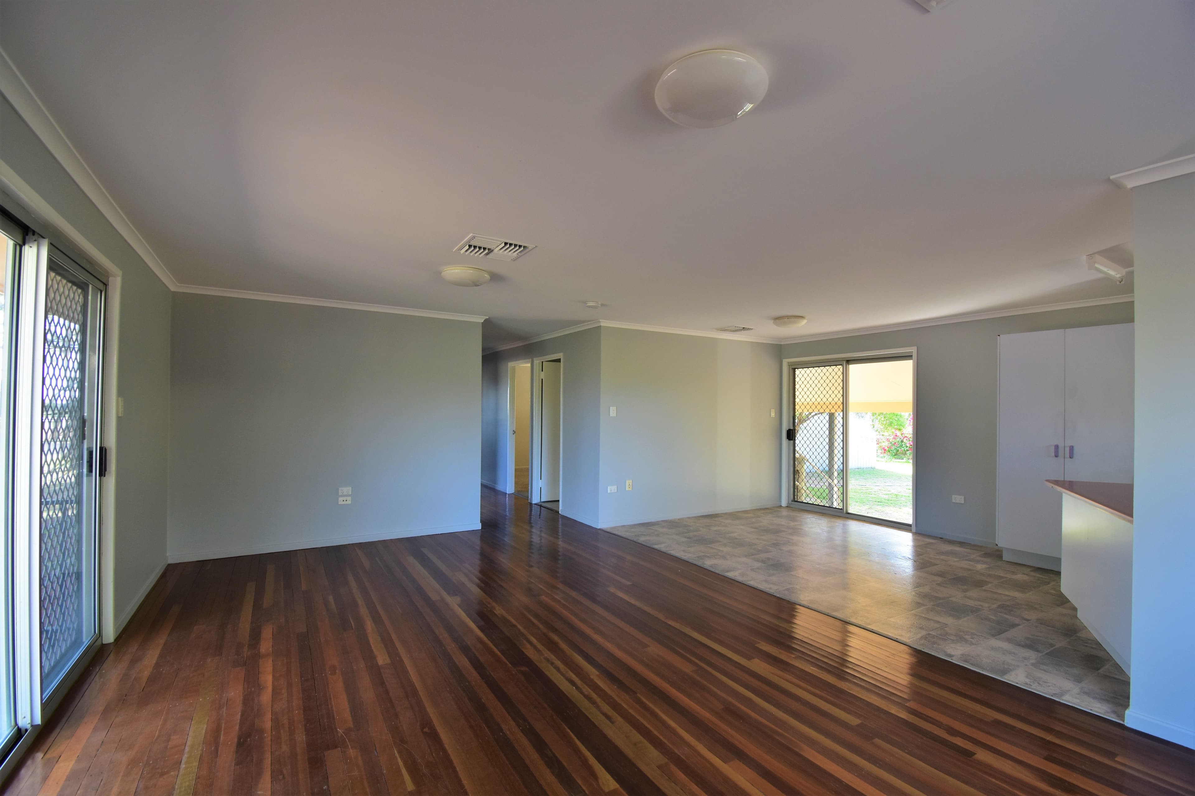 130 Acacia Street, Barcaldine QLD 4725, Barcaldine - Thumbnail 2