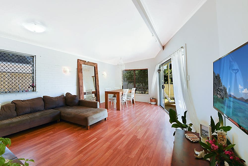 947 Gold Coast Highway, Palm Beach QLD 4221, Palm Beach - Thumbnail 3