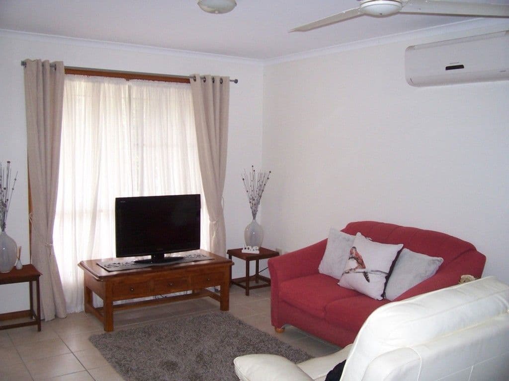 6 Stephenson Place, MONKLAND QLD 4570, Monkland - Thumbnail 3