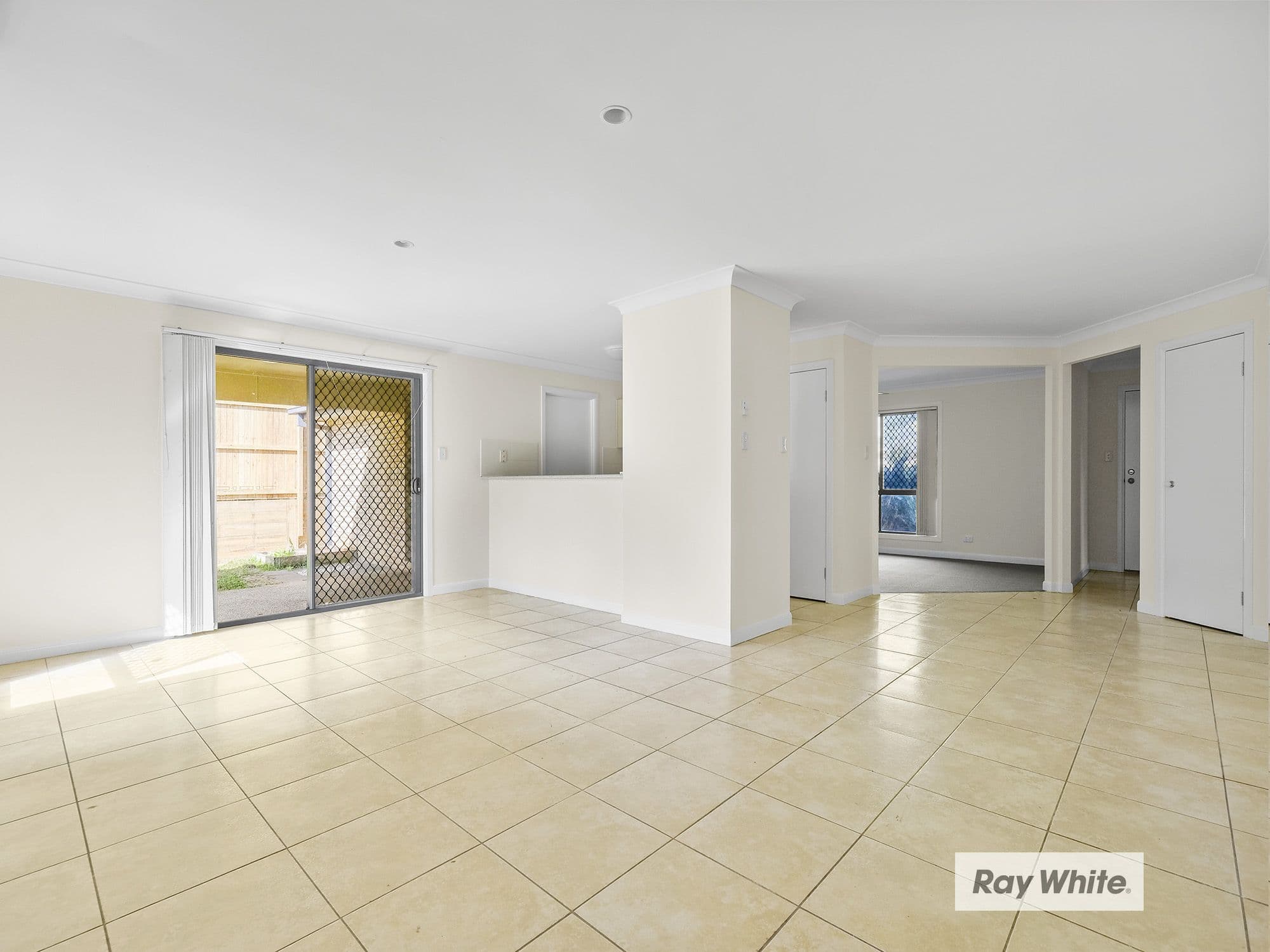 21 Davies Street, Goodna QLD 4300, Goodna - Thumbnail 3
