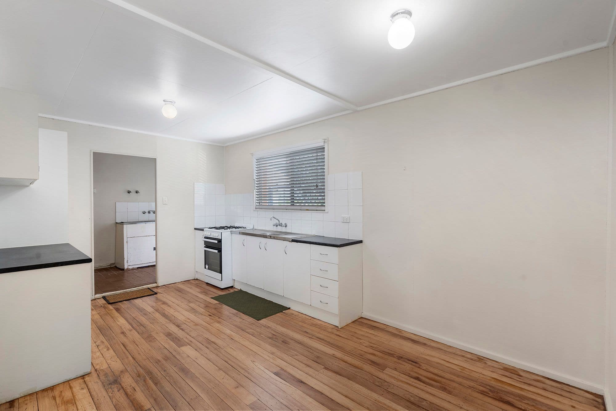 235 Kingston Road, Woodridge QLD 4114, Woodridge - Thumbnail 4
