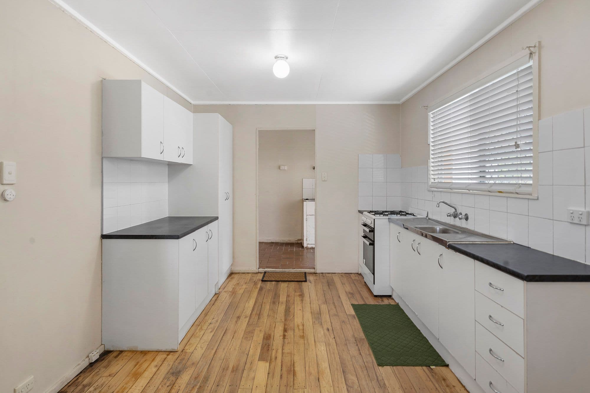 235 Kingston Road, Woodridge QLD 4114, Woodridge - Thumbnail 5