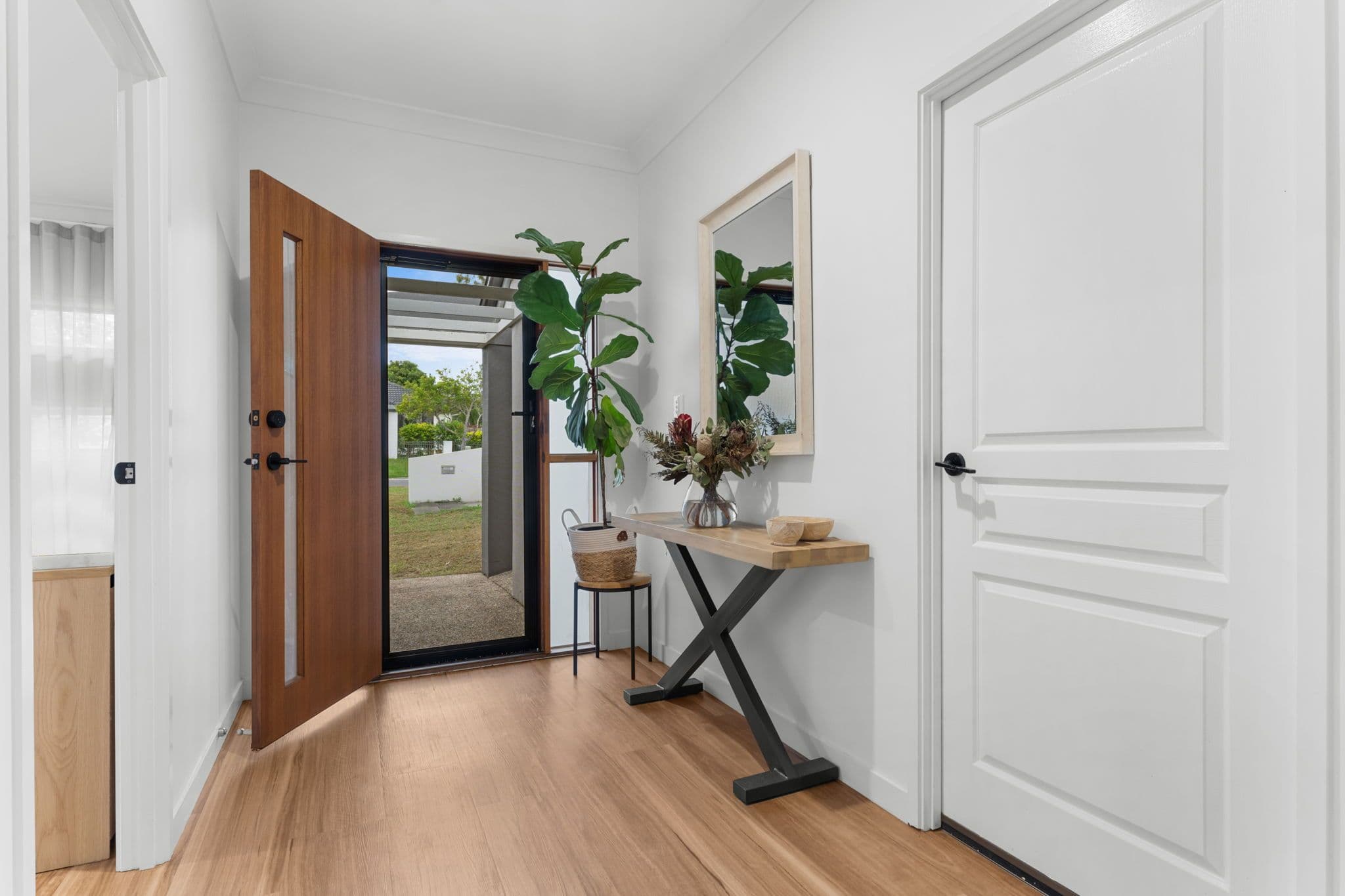 213 Lakeside Avenue, Springfield Lakes QLD 4300, Springfield Lakes - Thumbnail 2