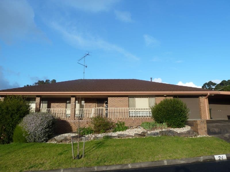 24 Tweed Crescent, MOUNT GAMBIER SA 5290, Mount Gambier - Image 1