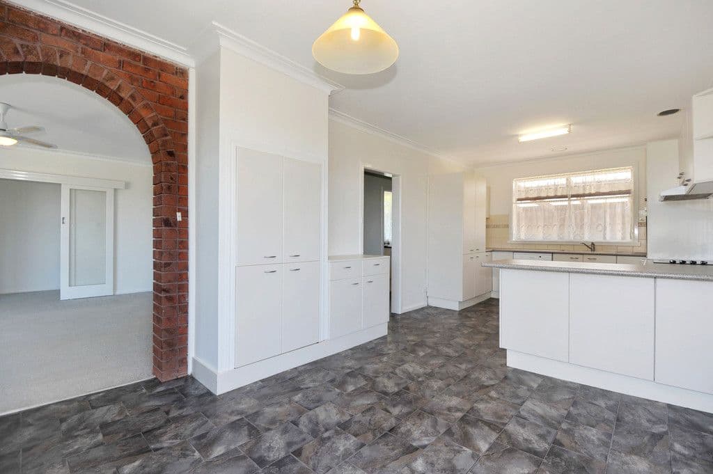 276 Vickers Street, Sebastopol VIC 3356, Sebastopol - Thumbnail 4