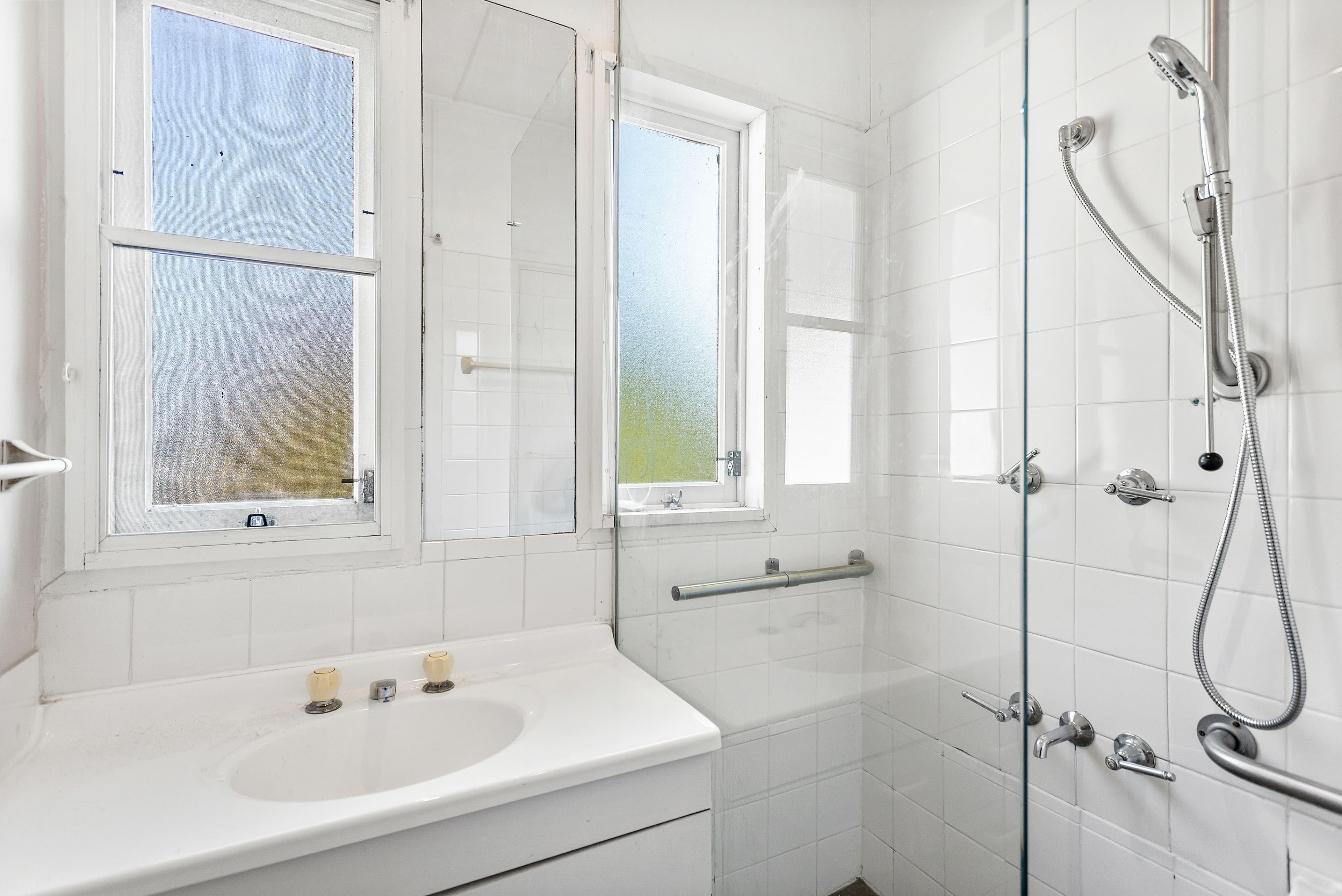 2 Waldron Street, Mount Saint Thomas NSW 2500, Mount Saint Thomas - Thumbnail 5