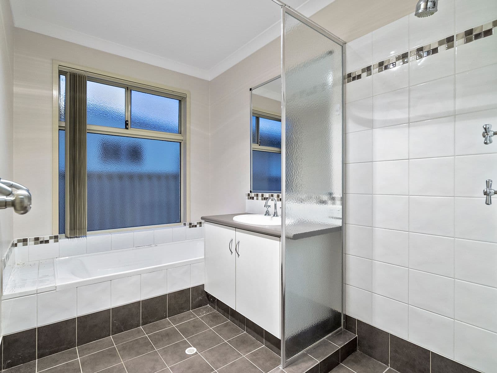 240 First Street, Wonthella WA 6530, Wonthella - Thumbnail 5