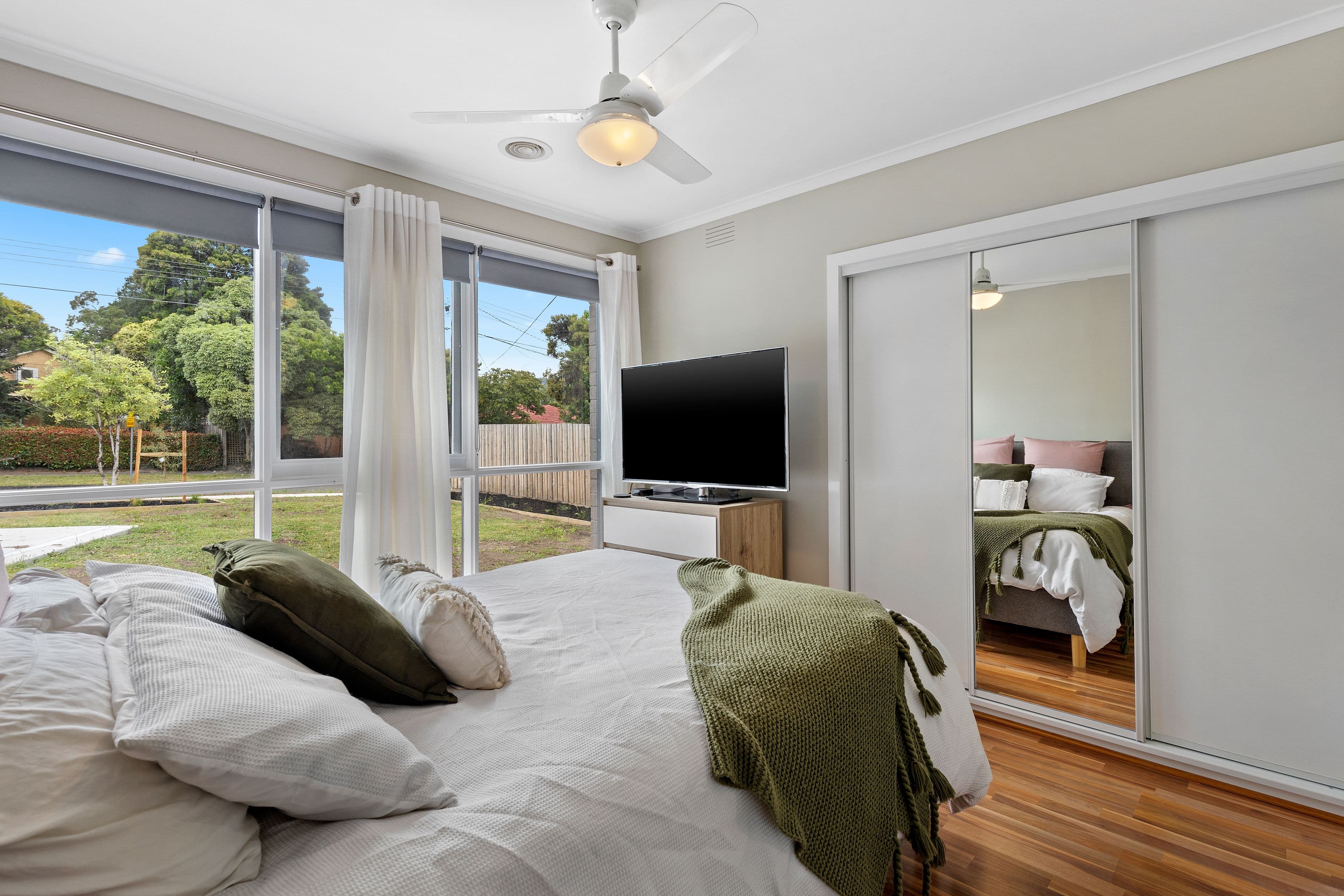 35 Longfellow Avenue, Mooroolbark VIC 3138, Mooroolbark - Thumbnail 8