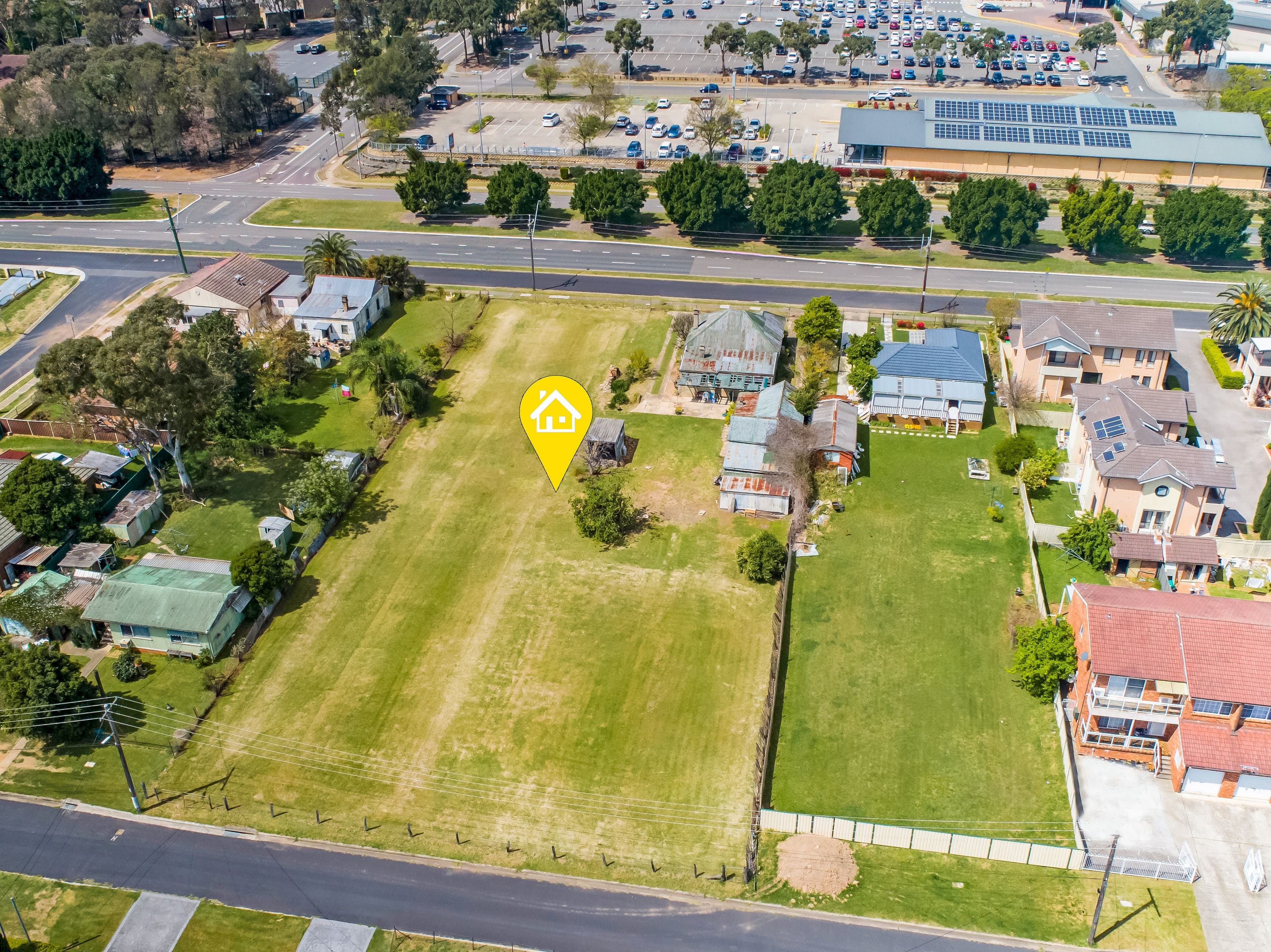 13 Pembroke Road, Minto NSW 2566, Minto - Thumbnail 2