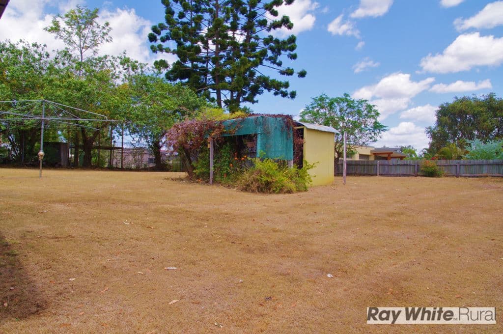 14 Hart Street, BEAUDESERT QLD 4285, Beaudesert - Thumbnail 8