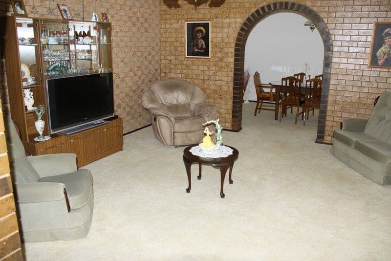1 Swains Court, BOYNE ISLAND QLD 4680, Boyne Island - Thumbnail 5