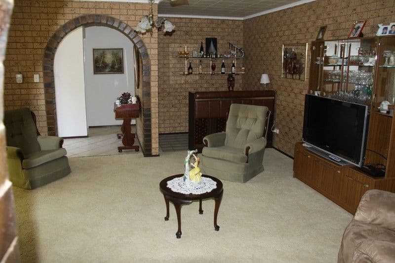 1 Swains Court, BOYNE ISLAND QLD 4680, Boyne Island - Thumbnail 6
