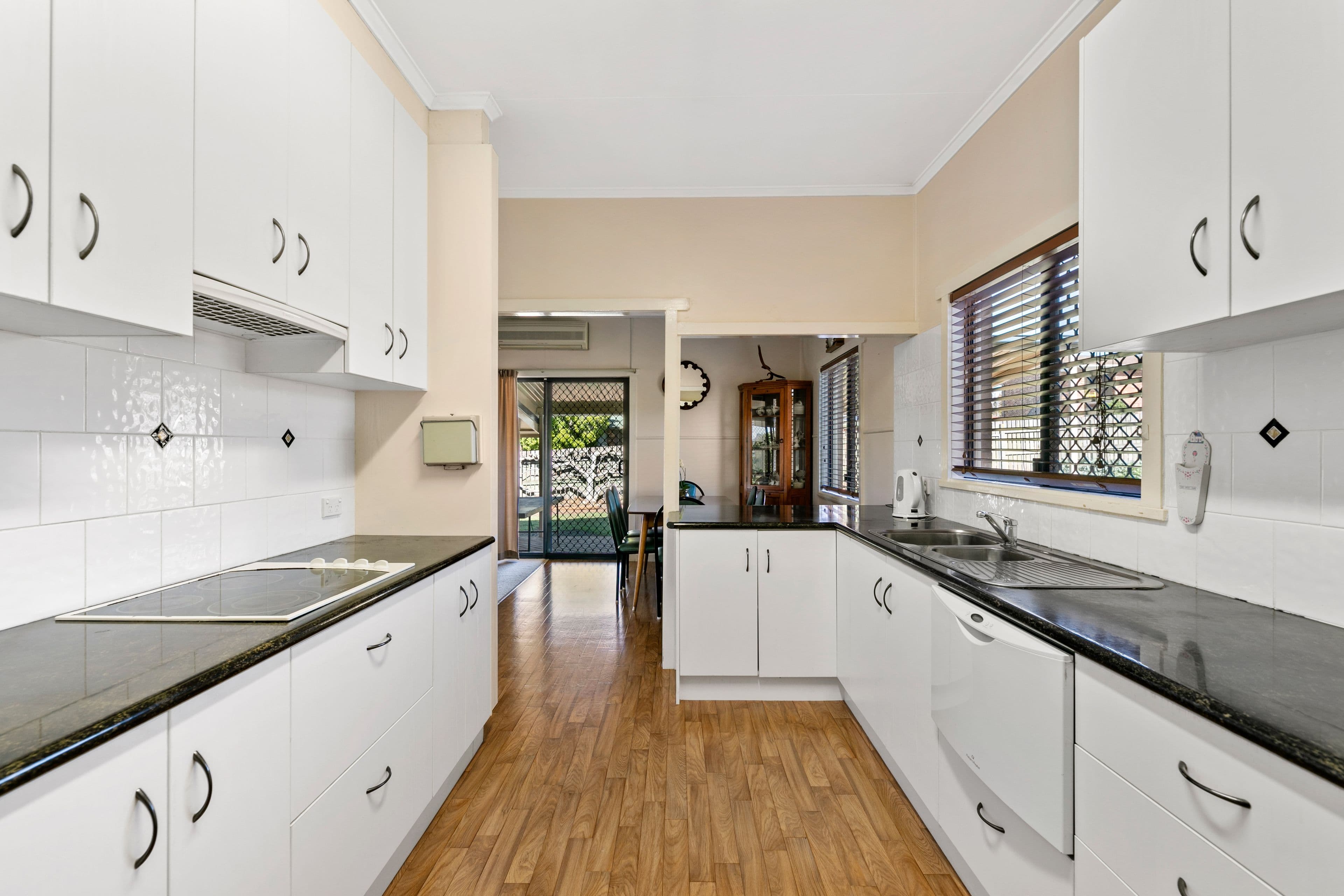 55 Hoepper Street, Kearneys Spring QLD 4350, Kearneys Spring - Thumbnail 2