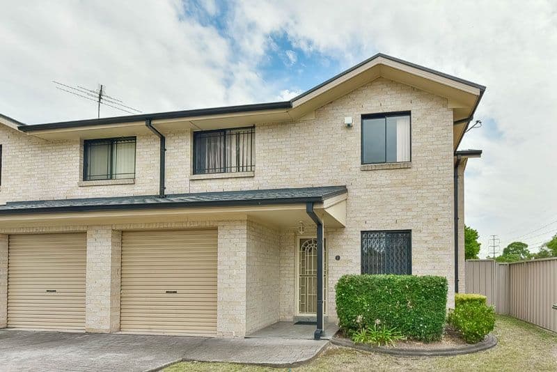 Minto NSW 2566, Minto - Image 1
