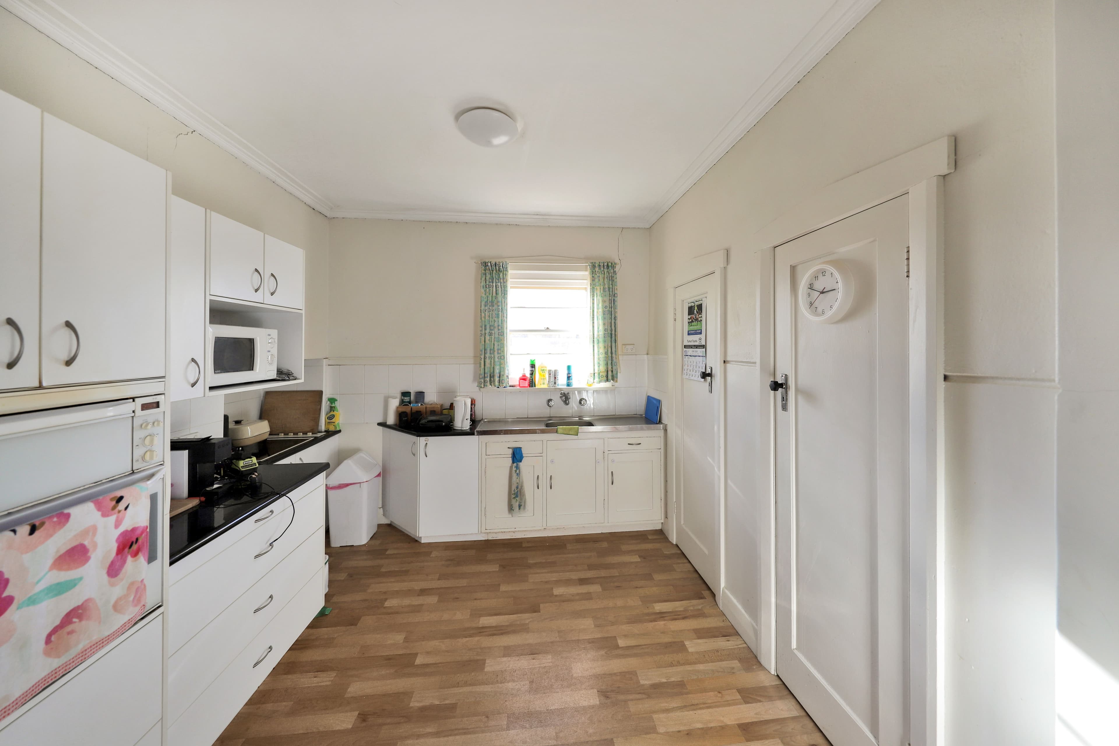 1 Clunie Avenue, Tumut NSW 2720, Tumut - Thumbnail 2